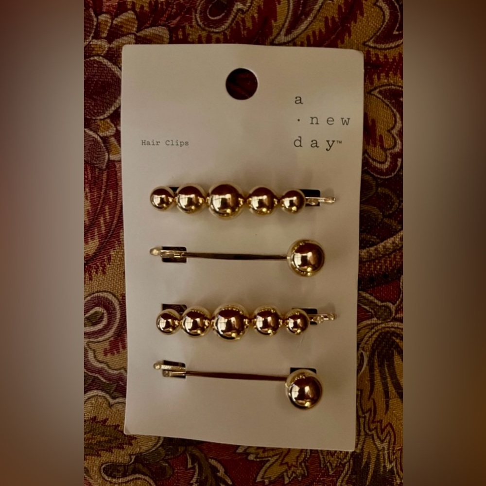 a new day Set of Gold Hair Clips, NIP
